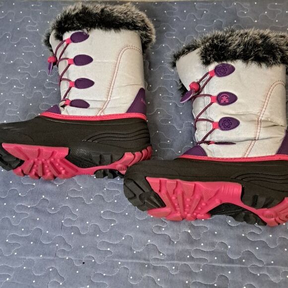 Kamik Stylish Winter Boots with Faux Fur Trim size 5 - Picture 2 of 8